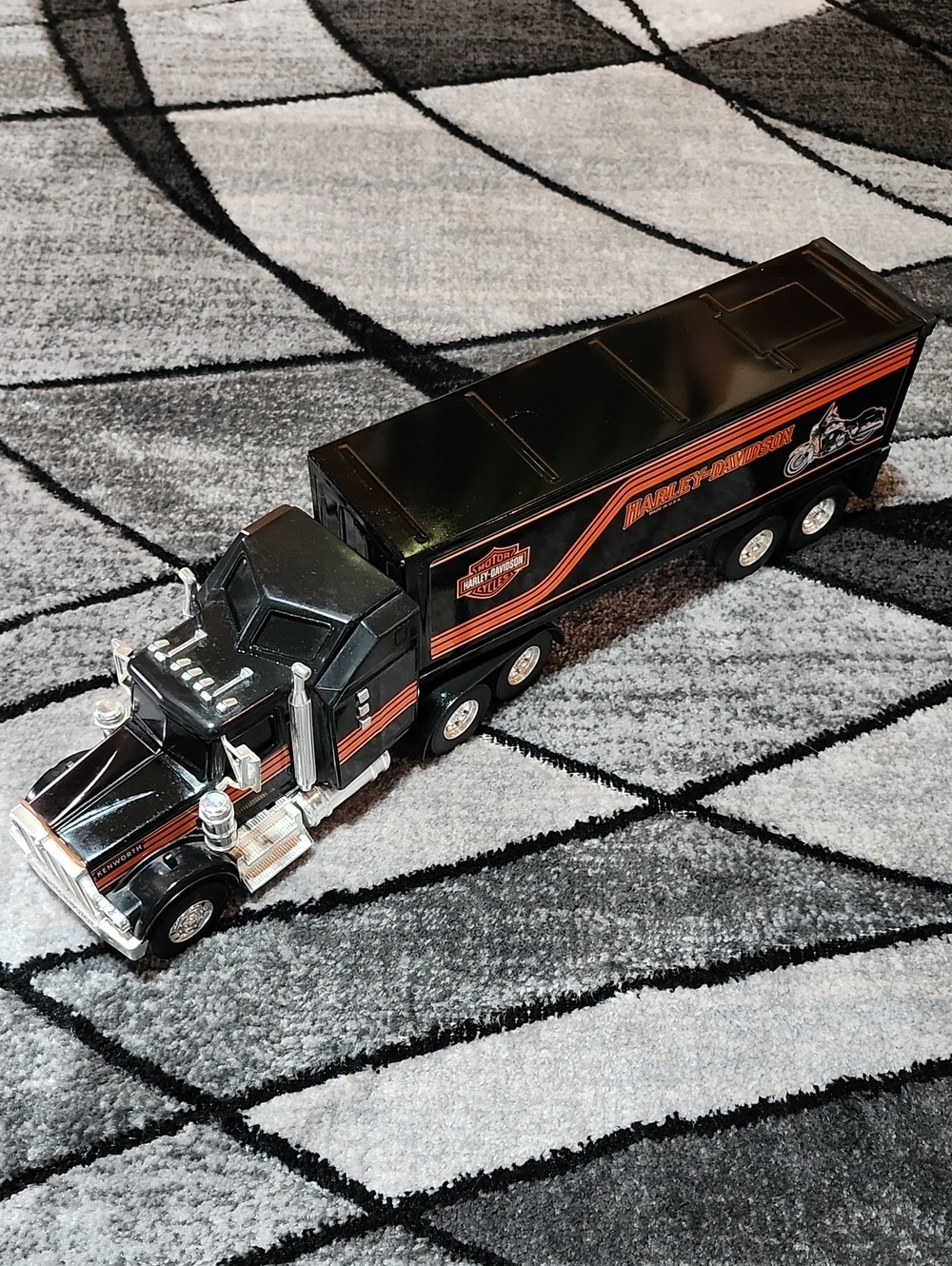 1996 LIMITED EDITION BUDDY L. HARLEY DAVIDSON KENWORTH 21" SONIC HAULER SEMI TRU